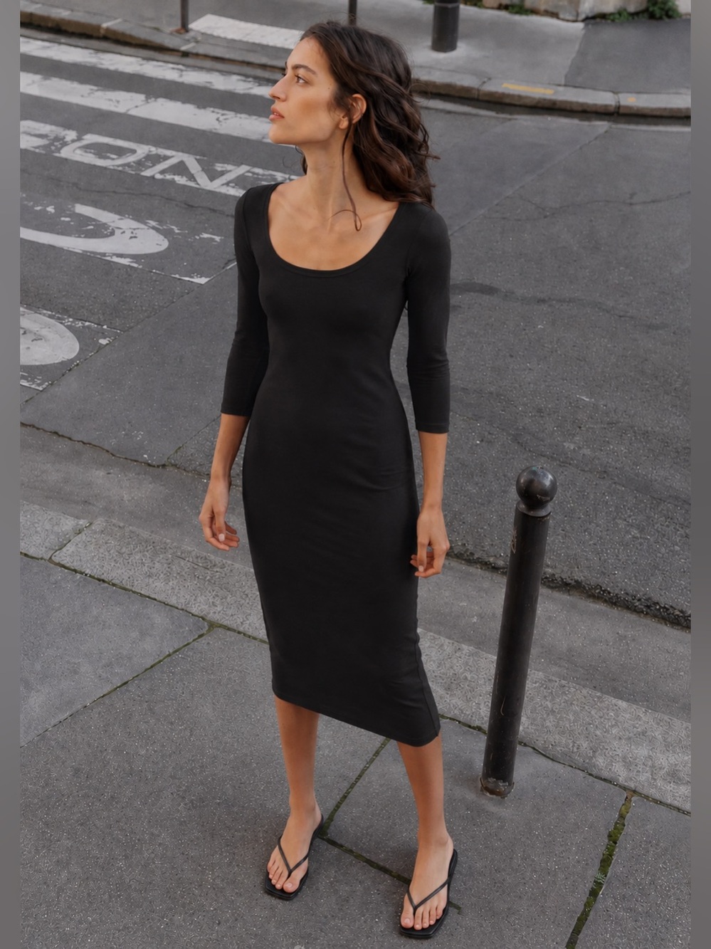 NWOT James Perse Lightweight Ribbed Scoop Neck Midi Dress Black Size 1/Small